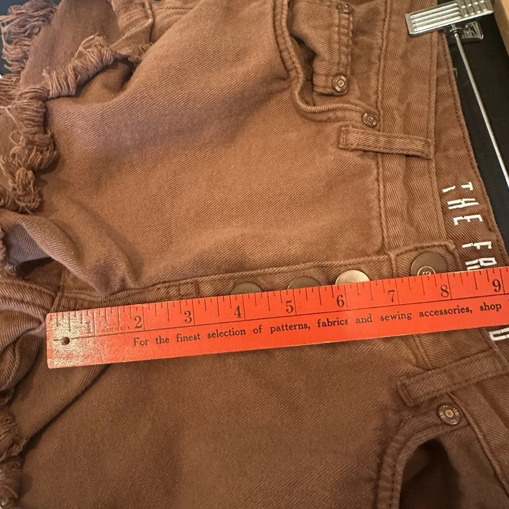 Cotton: On The Frayed Mid Rise Brown Cut Off‎ shorts Women's Size 2